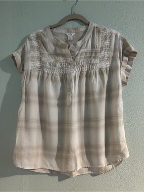 intro. Beige and Cream Plaid Smocked Yoke Blouse